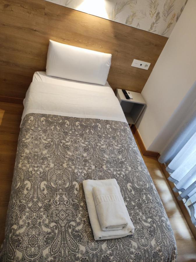 Hostal Esparteros Madrid Exteriér fotografie